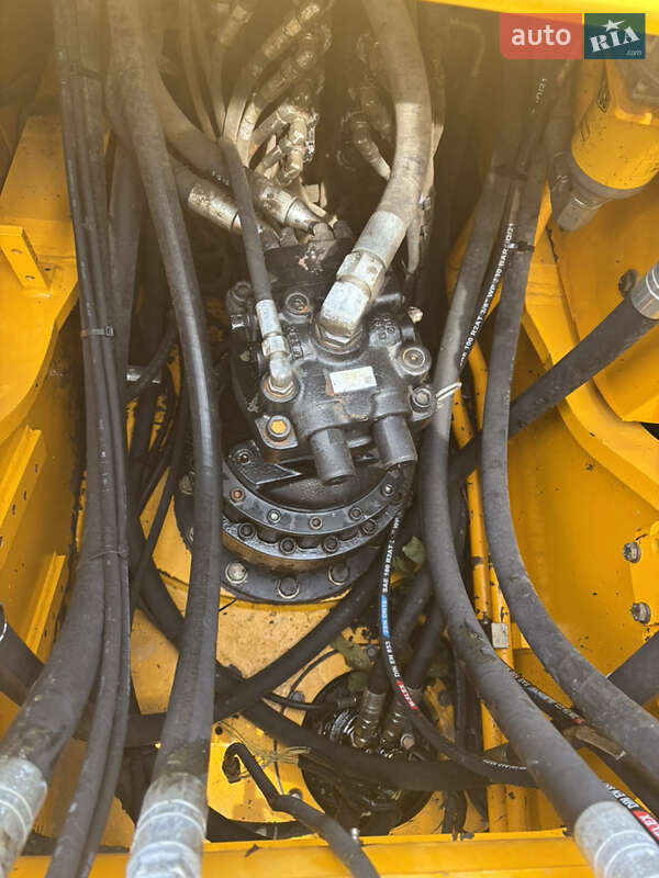 Гусеничный экскаватор JCB JS 220LC 2014 в Львове