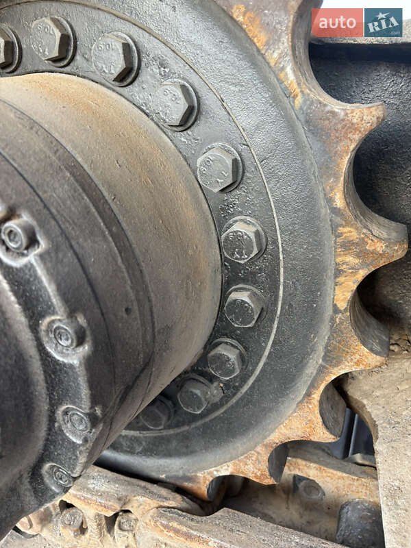 Гусеничный экскаватор JCB JS 220LC 2012 в Львове