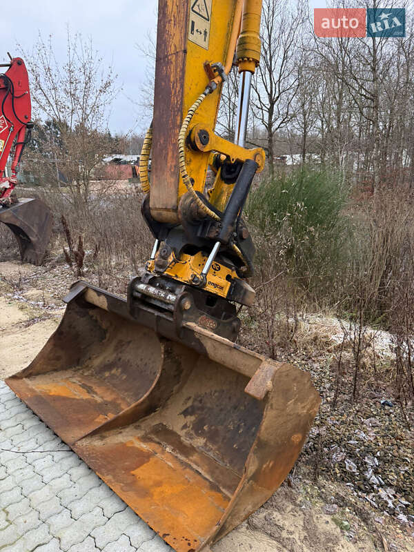 Гусеничный экскаватор JCB JS 220LC 2008 в Львове