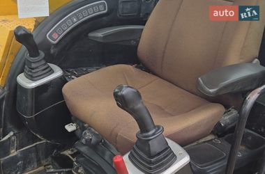 Гусеничный экскаватор JCB JS 220LC 2011 в Львове