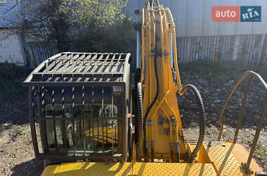Гусеничный экскаватор JCB JS 235 2010 в 