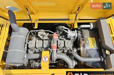 Гусеничный экскаватор JCB JS 240 2024 в 