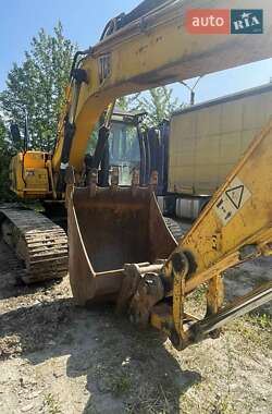 Гусеничный экскаватор JCB JS 240 2008 в 