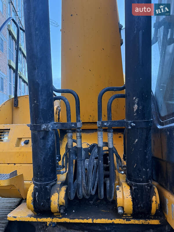 Гусеничний екскаватор JCB JS 240 2012 в Львові фото 4 Гусеничний екскаватор JCB JS 240 2012 в Львові