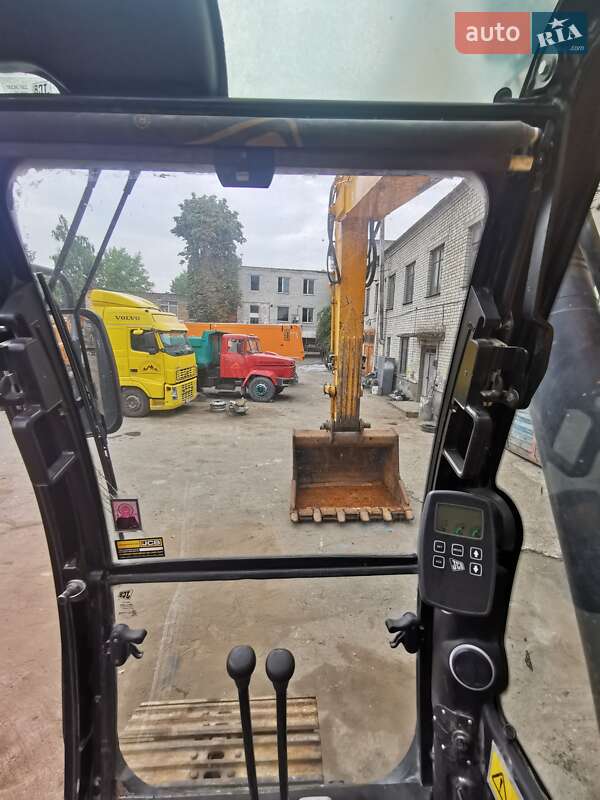 Гусеничний екскаватор JCB JS 290 2011 в Києві