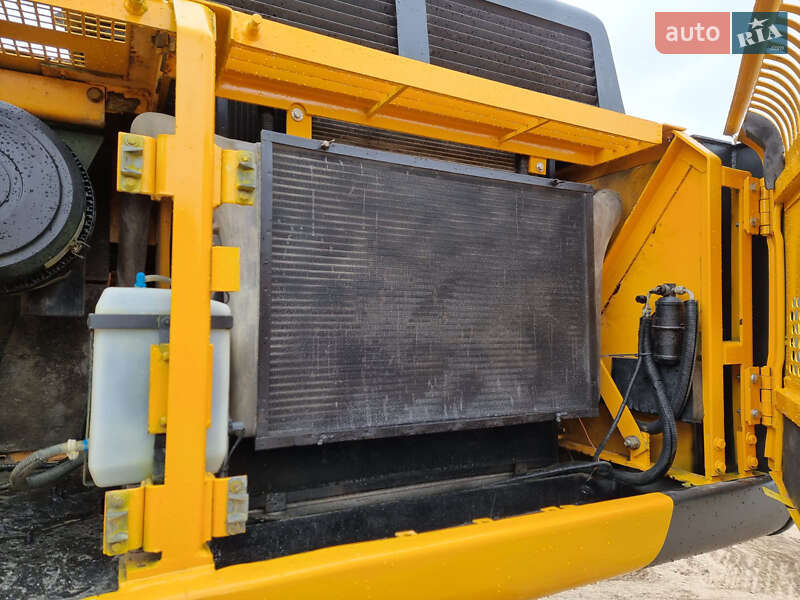 Гусеничний екскаватор JCB JS 330 2006 в Одесі