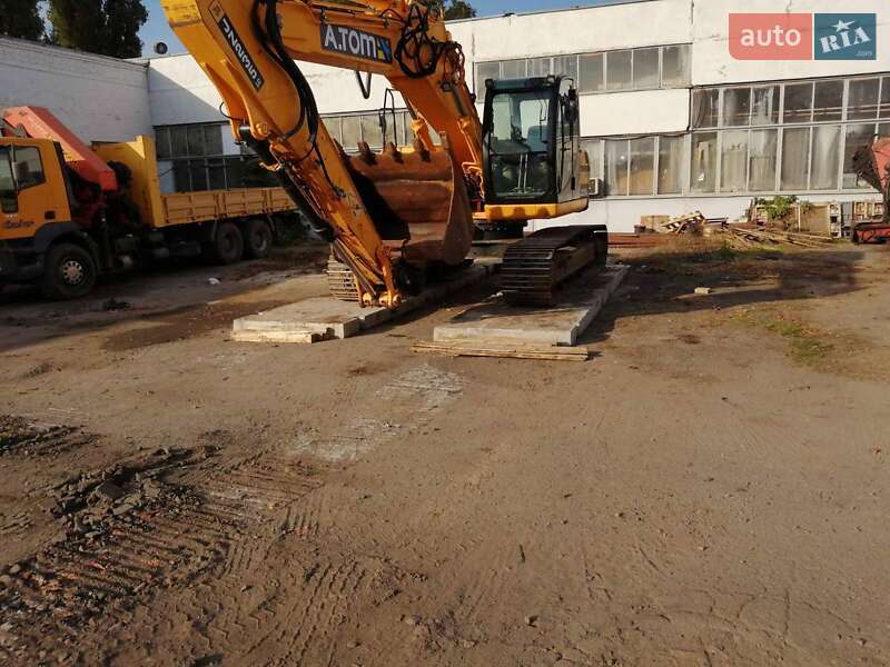 Гусеничный экскаватор JCB JZ 235LC 2008 в Полтаве