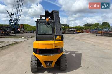 Телескопический погрузчик JCB TLT 2011 в 