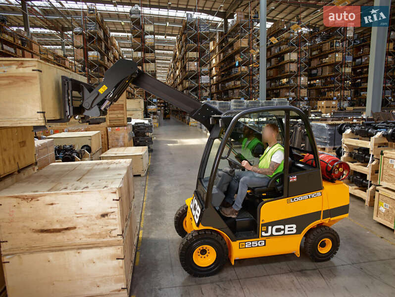 Телескопический погрузчик JCB TLT 2016 в Киеве