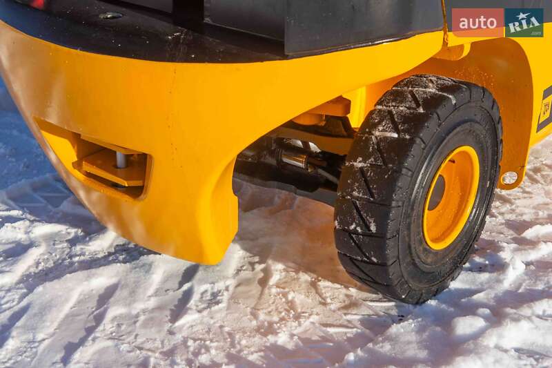 Вилочний навантажувач JCB TLT 2014 в Житомирі