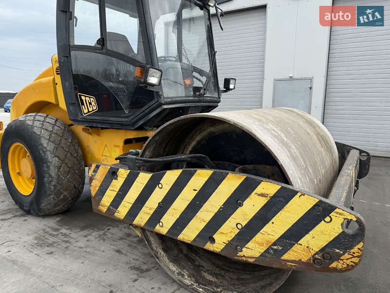 Каток ґрунтовий JCB Vibromax 115 2006 в Львові