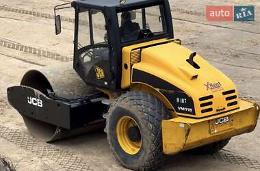 Каток ґрунтовий JCB Vibromax 115 2011 в 
