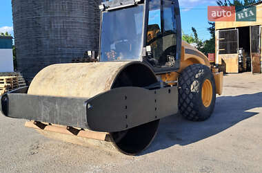 Каток грунтовый JCB VM 2006 в 