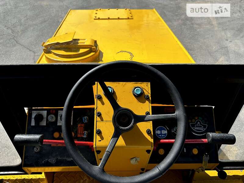 Дорожный каток JCB VMT 2008 в Виннице