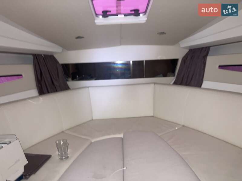 Моторная яхта Jeanneau Leader 2015 в Днепре фото 20 Моторная яхта Jeanneau Leader 2015 в Днепре