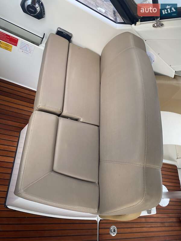 Моторная яхта Jeanneau Leader 2015 в Днепре фото 51 Моторная яхта Jeanneau Leader 2015 в Днепре