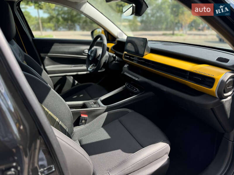Позашляховик / Кросовер Jeep Avenger 2023 в Києві