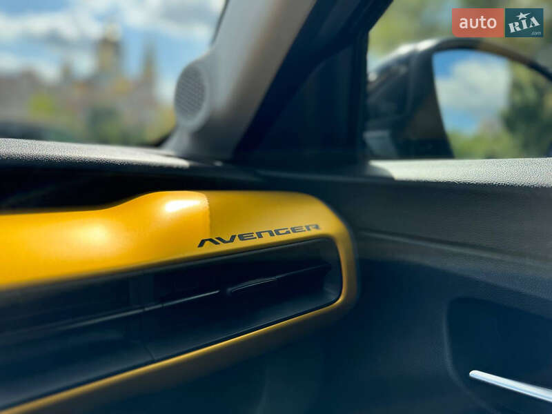 Позашляховик / Кросовер Jeep Avenger 2023 в Києві