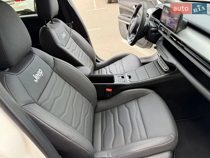 Jeep Avenger 2024 VIN ZAC5JACT4RJL00131 фото оголошення 45 з 75