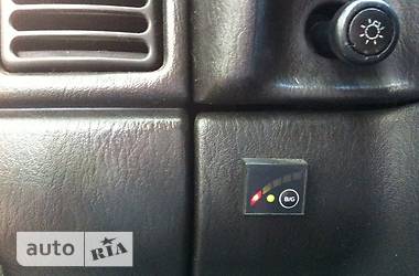 Внедорожник / Кроссовер Jeep Cherokee 2000 в 