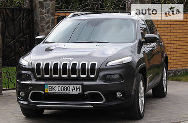 Внедорожник / Кроссовер Jeep Cherokee 2015 в Ровно