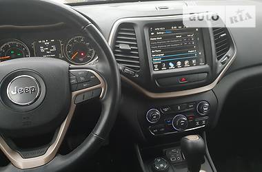 Позашляховик / Кросовер Jeep Cherokee 2015 в Трускавці