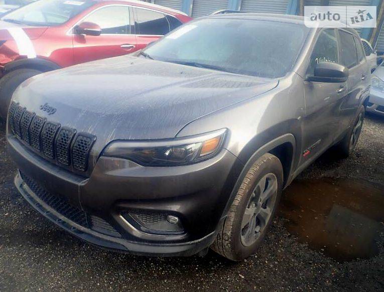 Внедорожник / Кроссовер Jeep Cherokee 2019 в 