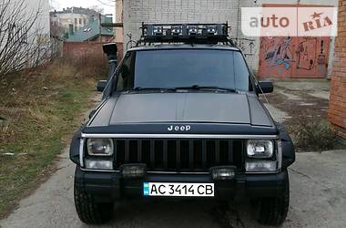 Внедорожник / Кроссовер Jeep Cherokee 1994 в Луцке