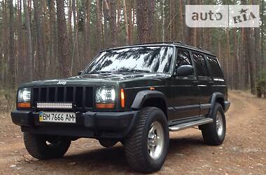 Позашляховик / Кросовер Jeep Cherokee 1991 в 