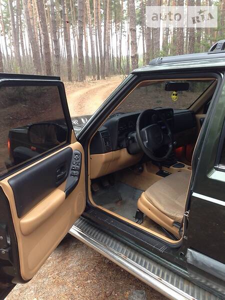 Внедорожник / Кроссовер Jeep Cherokee 1991 в Ахтырке
