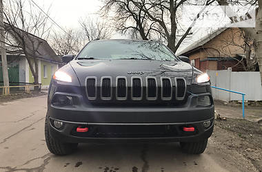 Внедорожник / Кроссовер Jeep Cherokee 2017 в Чернигове