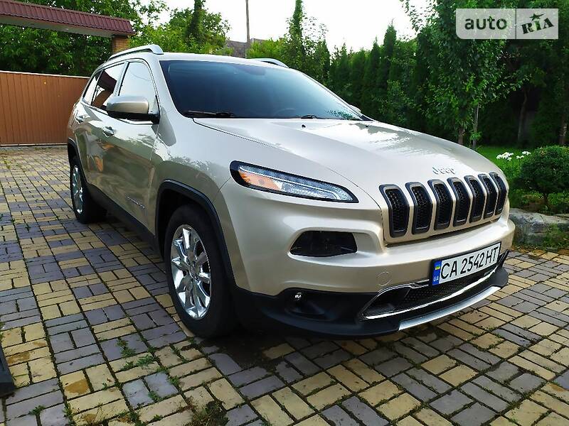 Позашляховик / Кросовер Jeep Cherokee 2014 в Умані