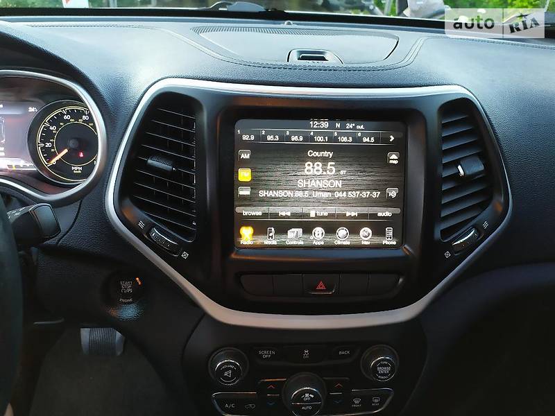 Позашляховик / Кросовер Jeep Cherokee 2014 в Умані