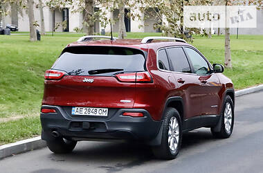 Внедорожник / Кроссовер Jeep Cherokee 2016 в Днепре