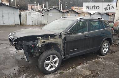 Внедорожник / Кроссовер Jeep Cherokee 2015 в Киеве