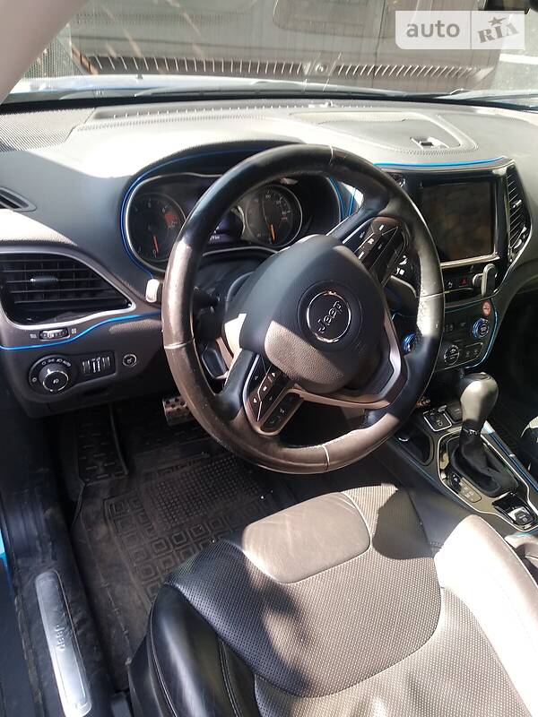 Позашляховик / Кросовер Jeep Cherokee 2019 в Івано-Франківську фото 23 Позашляховик / Кросовер Jeep Cherokee 2019 в Івано-Франківську