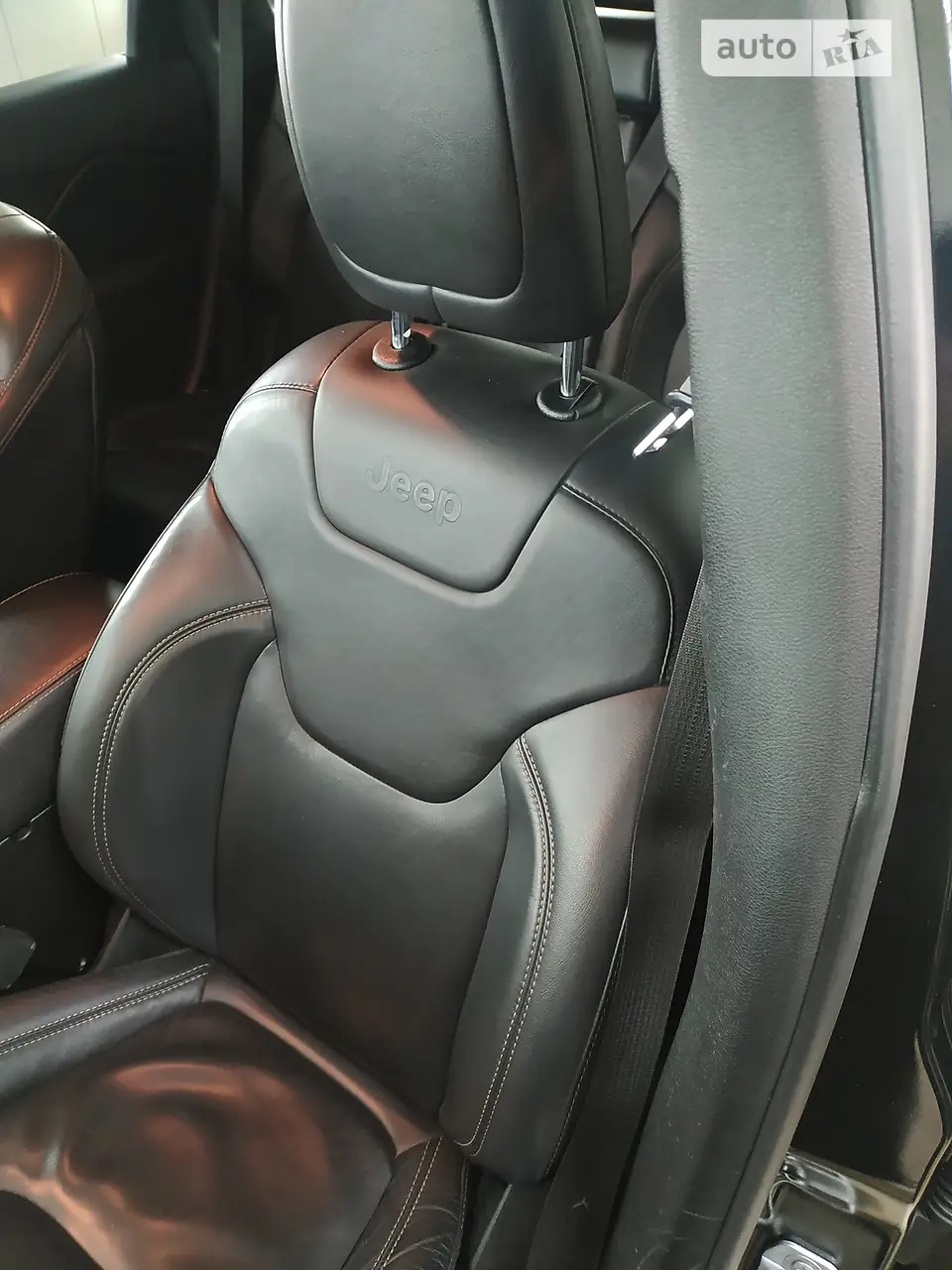 2017 Jeep Cherokee - мініатюра 9