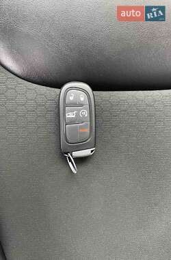 Внедорожник / Кроссовер Jeep Cherokee 2020 в 