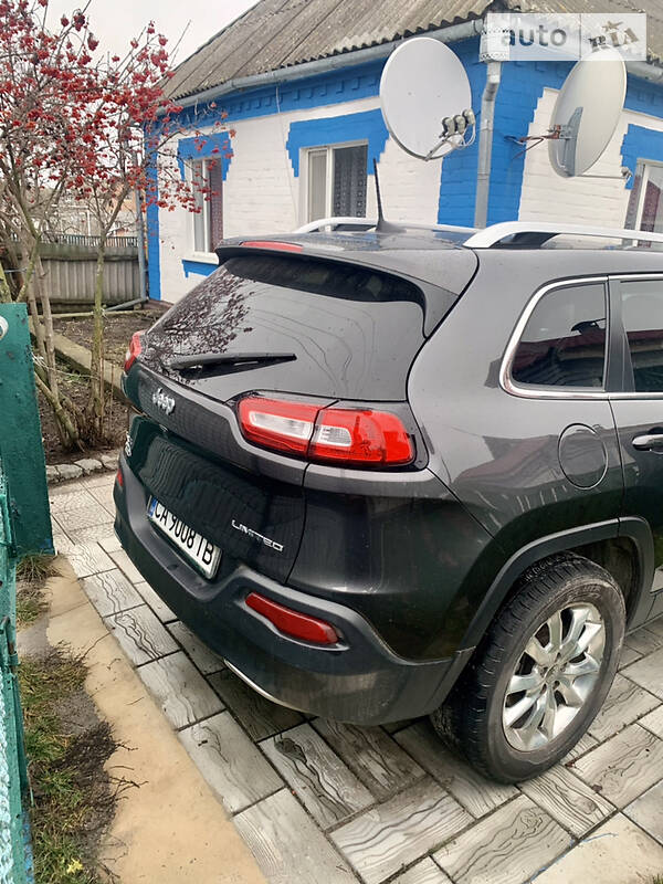 Внедорожник / Кроссовер Jeep Cherokee 2016 в Умани