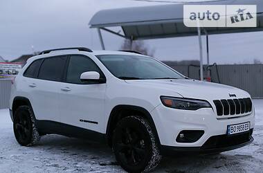 Внедорожник / Кроссовер Jeep Cherokee 2019 в 