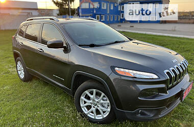 Внедорожник / Кроссовер Jeep Cherokee 2014 в Бердичеве