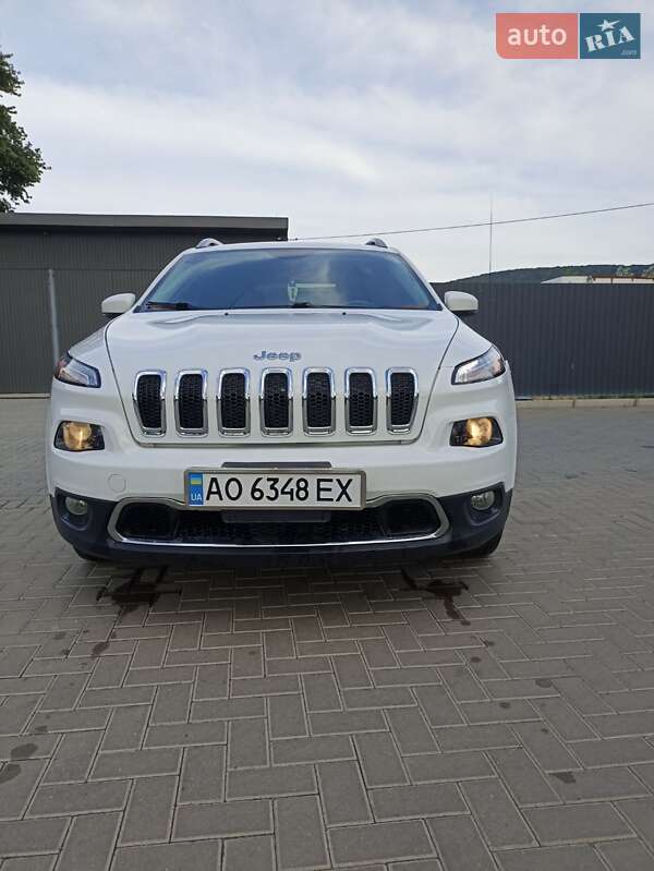 Позашляховик / Кросовер Jeep Cherokee 2014 в Ужгороді