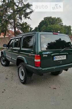 Внедорожник / Кроссовер Jeep Cherokee 1999 в Тернополе