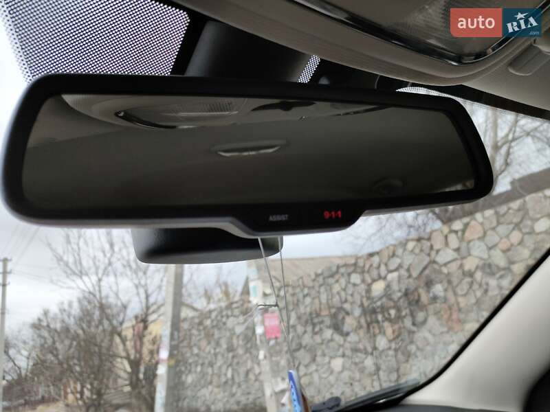 Внедорожник / Кроссовер Jeep Cherokee 2015 в Запорожье