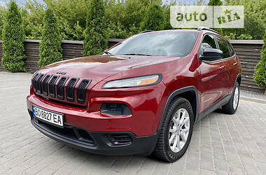 Внедорожник / Кроссовер Jeep Cherokee 2016 в 