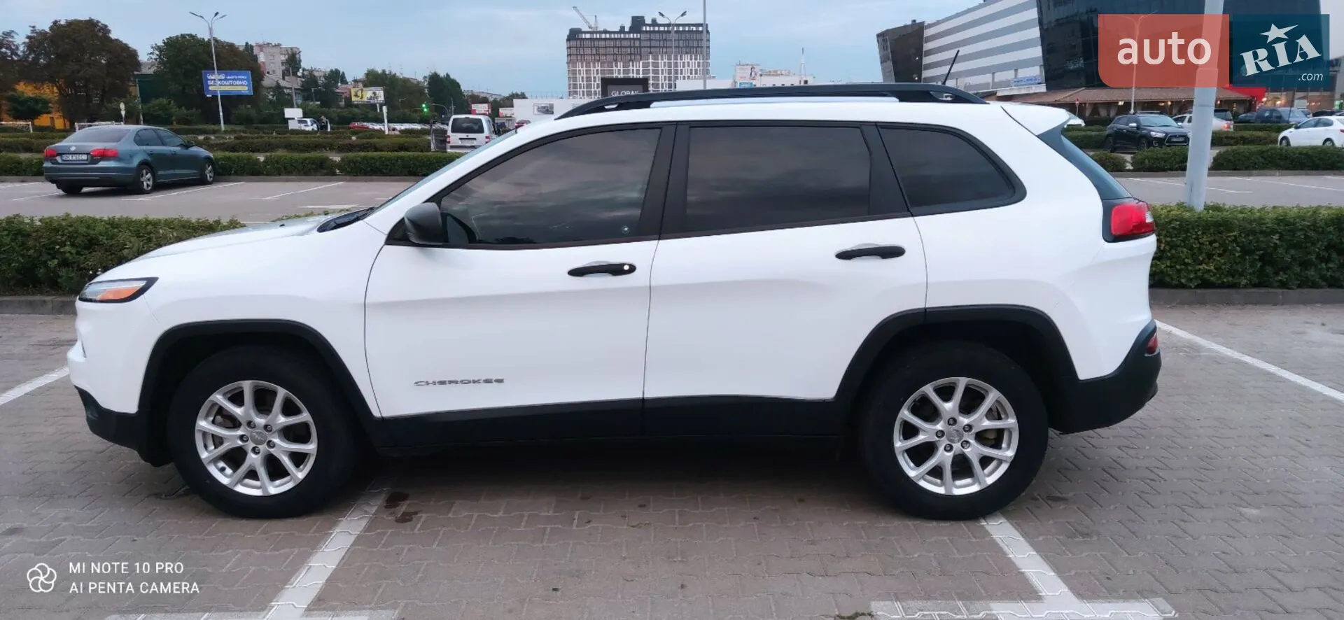 2017 Jeep Cherokee - мініатюра 7