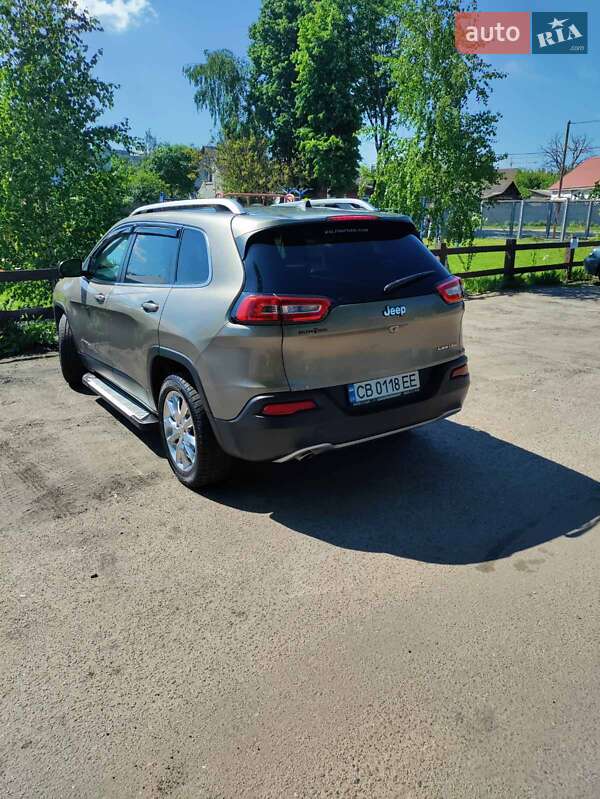 Позашляховик / Кросовер Jeep Cherokee 2016 в Чернігові