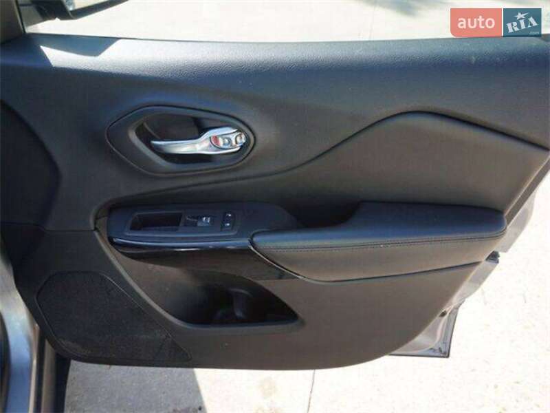 Внедорожник / Кроссовер Jeep Cherokee 2018 в Львове фото 4 Внедорожник / Кроссовер Jeep Cherokee 2018 в Львове