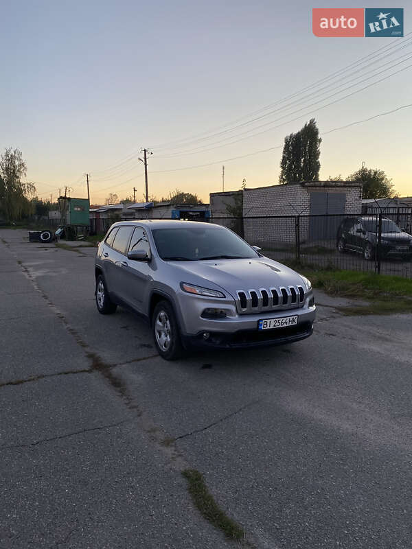 Внедорожник / Кроссовер Jeep Cherokee 2013 в Кременчуге