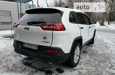 Внедорожник / Кроссовер Jeep Cherokee 2016 в Киеве